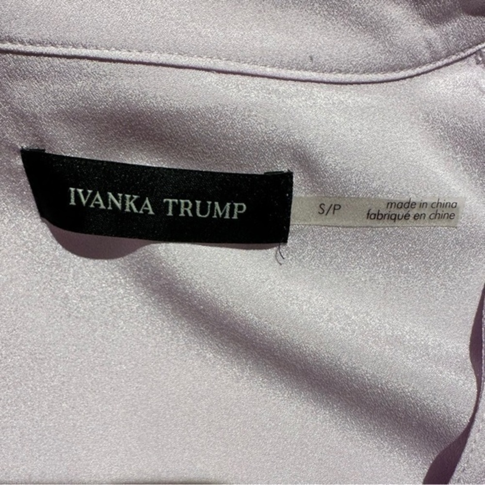 Ivanka Trump Women’s Lilac Top w/ Buttons (Small) (NWT) - Picture 6 of 10